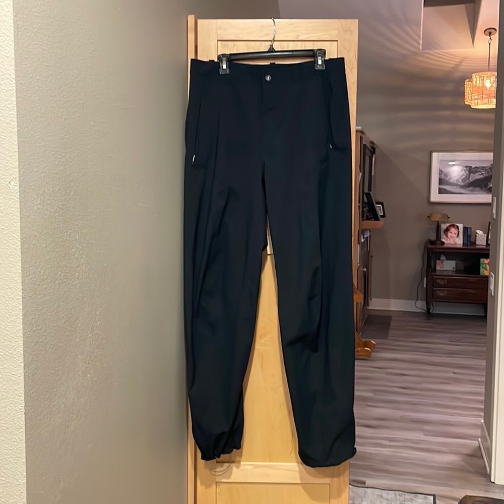 Nike Golf Storm-Fit 10 golf pants size Medium